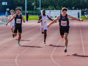 100m finish varsity